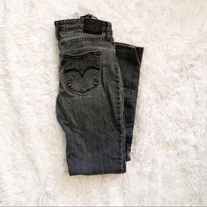 Levi’s 711 Skinny Jean